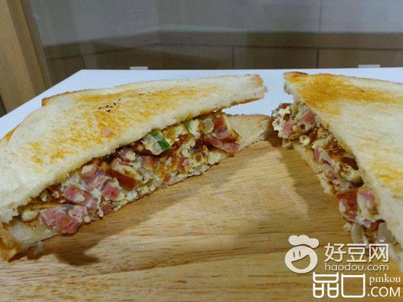 四色夹心三明治