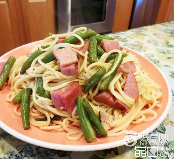 火腿四季豆炒面