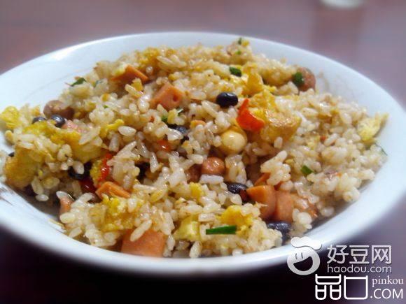 葱香火腿蛋炒饭