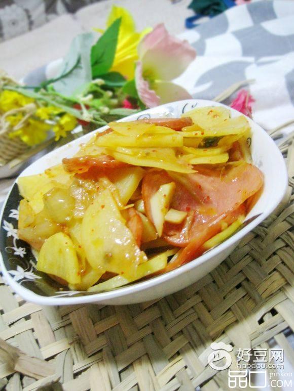 辣白菜炒土豆片