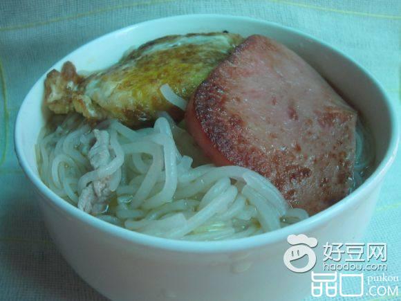 早餐汤米粉
