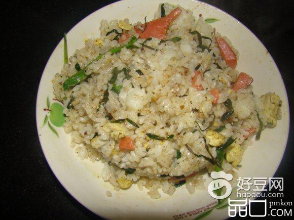 鸭蛋韭菜炒饭