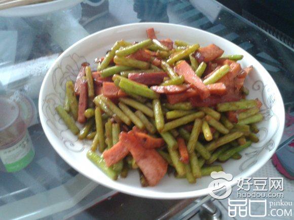 火腿炒蒜苔