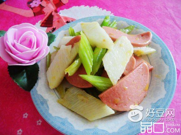 火腿炒山药芹菜