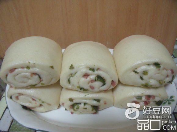 火腿葱花馒头