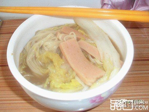 蔬菜火腿面条