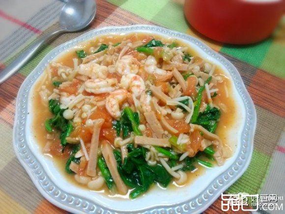 鲜味番茄烩菠菜