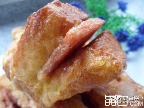 鸡蛋裹炸火腿面包片