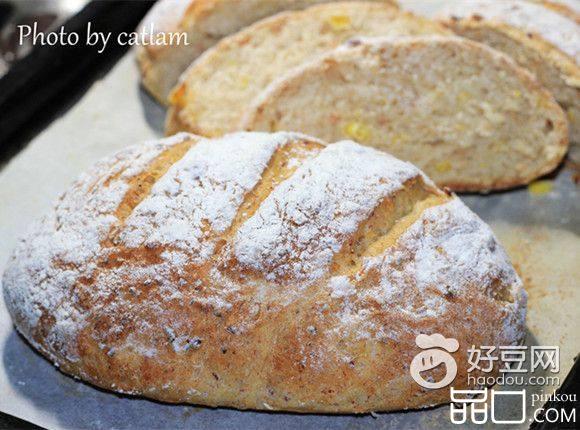 全麦玉米火腿欧包