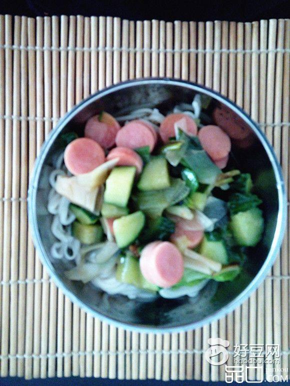 黄瓜火腿捞面