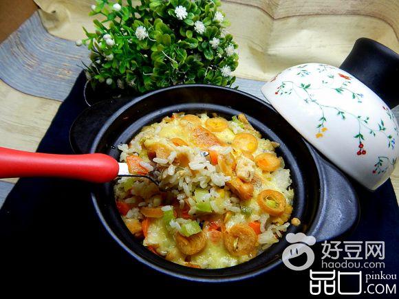 香菇鸡肉肠焗饭