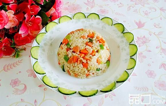 黄瓜香肠炒饭
