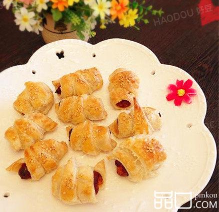 飞饼香肠卷
