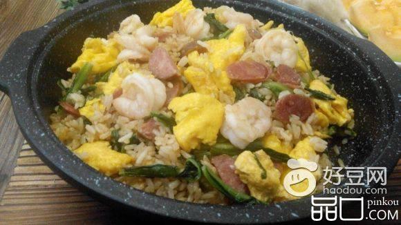 腊肠虾仁鲜蔬炒饭