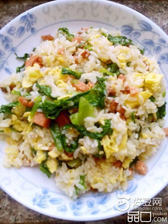 生菜香肠鸡蛋炒饭