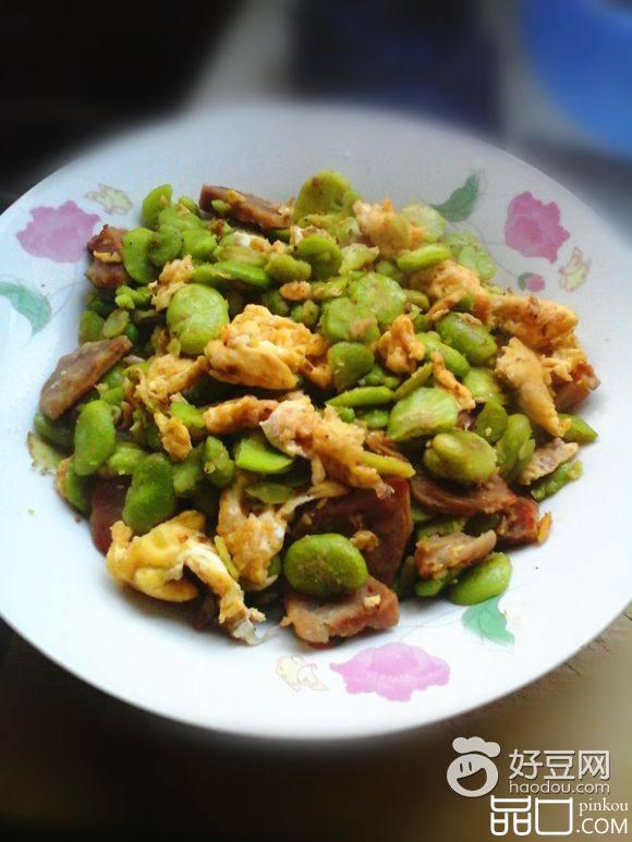 蚕豆炒鸡蛋配香肠