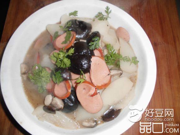 香肠萝卜蘑菇汤