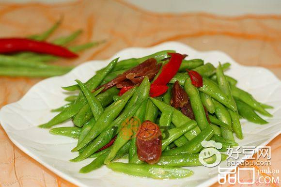 四季豆炝香肠