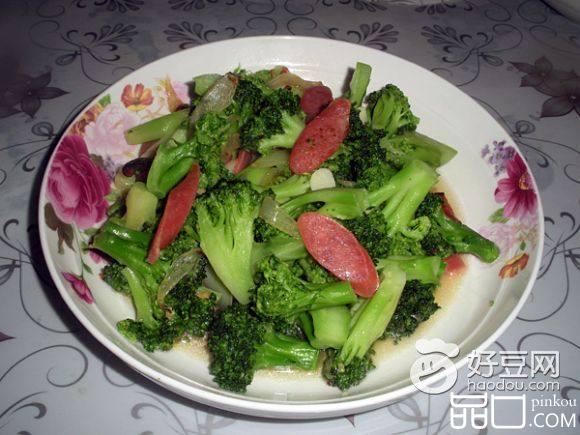 香肠爆炒西兰花