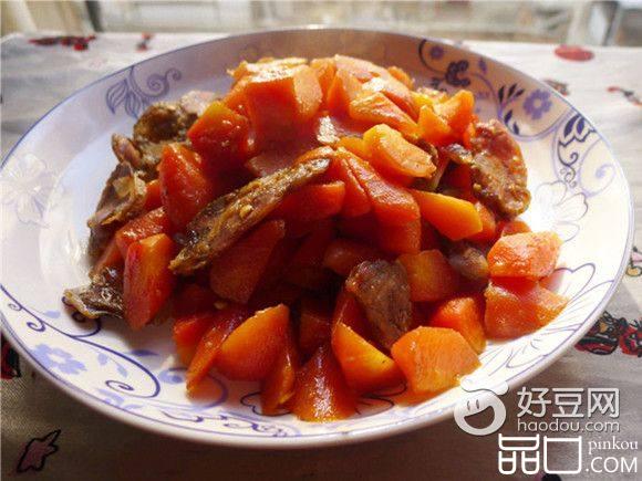 胡萝卜烧香肠