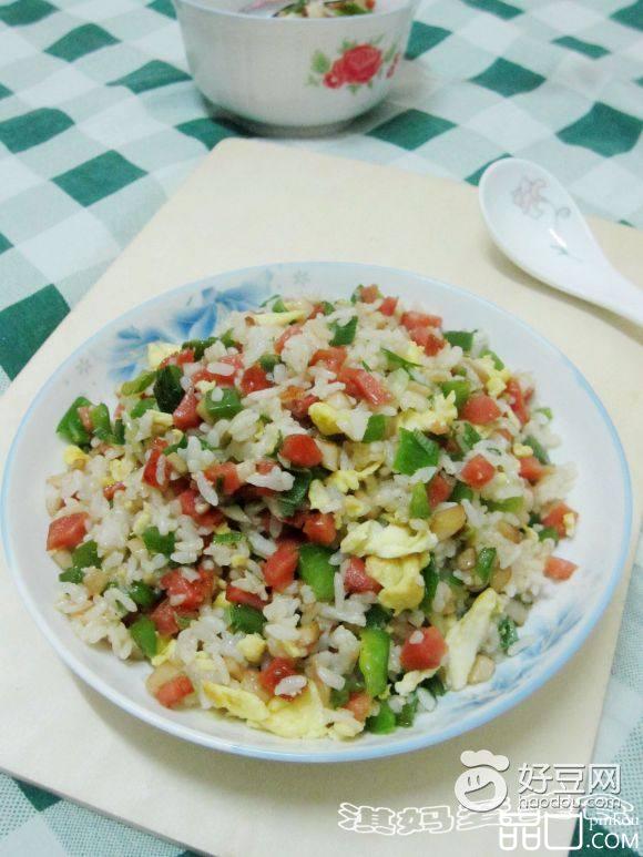 杏鲍菇香肠蛋炒饭