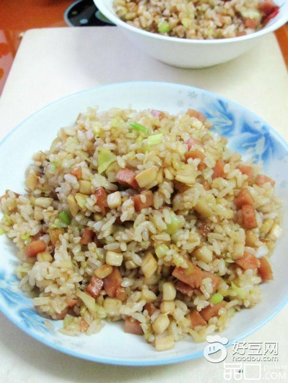 圆白菜杏鲍菇炒饭