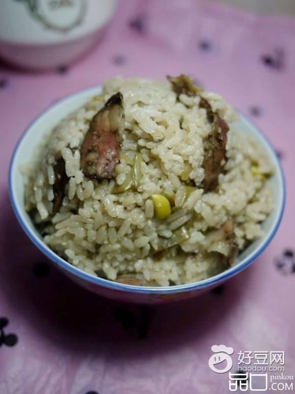 香肠扁豆焖饭