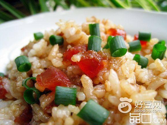 香肠酱油炒饭