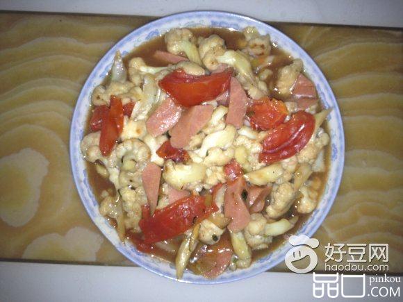 西红柿香肠炒菜花