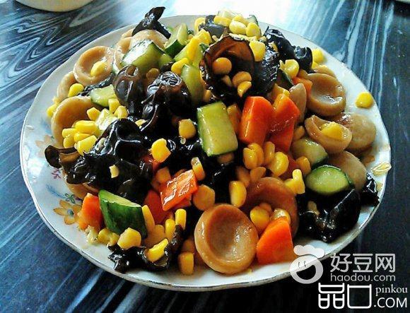 香肠炒玉米红萝卜粒
