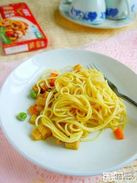黄金咖喱什锦面