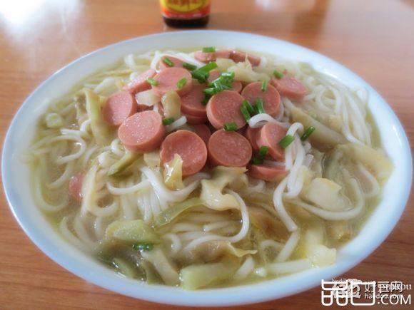 香肠榨菜烩面