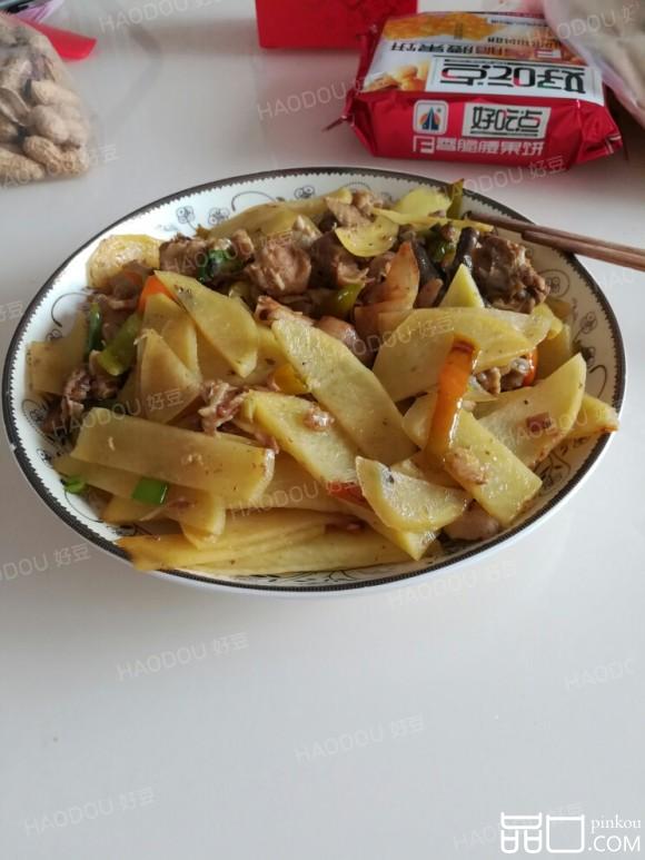 土豆片炒鸡