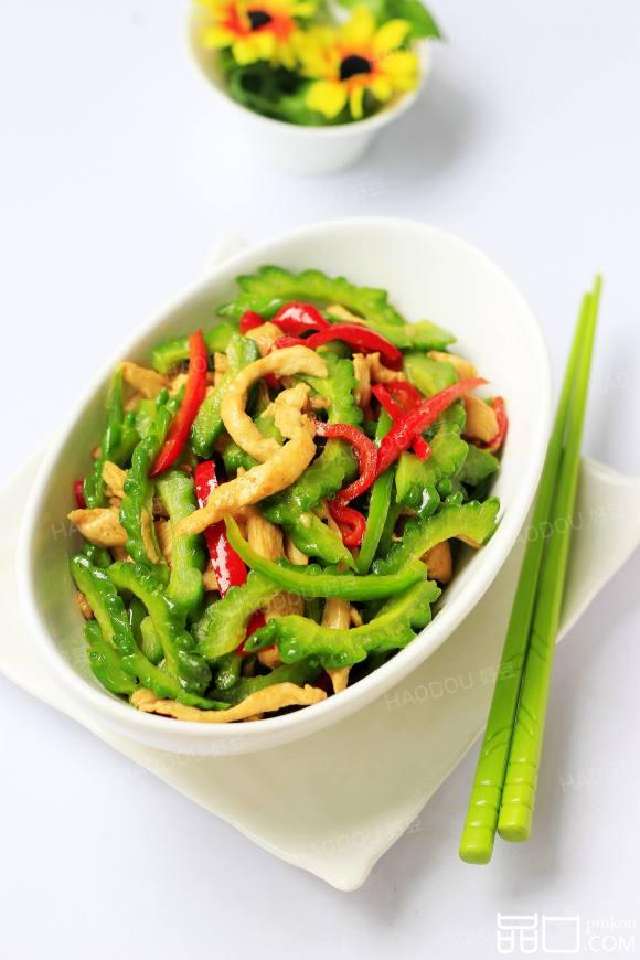 苦瓜炒鸡肉
