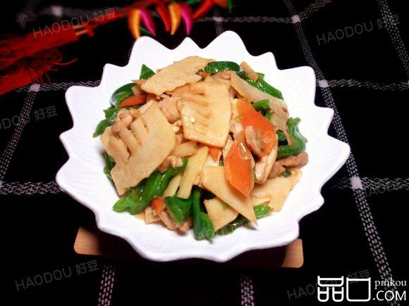 冬笋青椒炒鸡肉