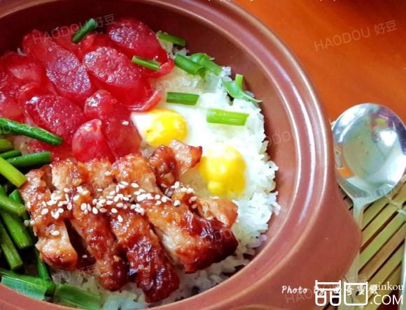 怪味鸡腿砂锅饭