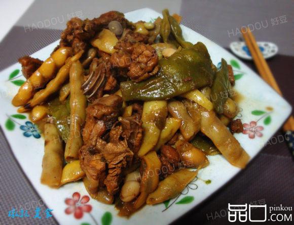 鸡肉炖黄绿豆角