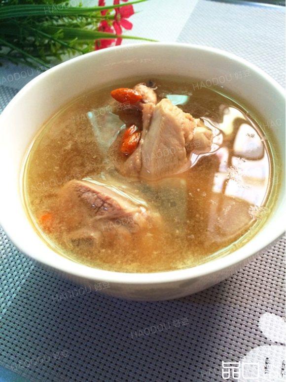 枸杞鸡汤