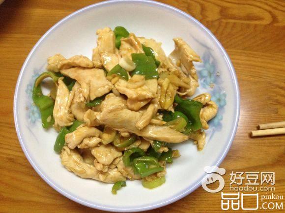 鸡肉炒青椒
