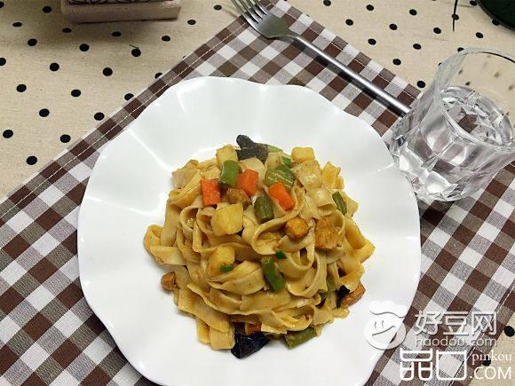 土豆豆角焖面