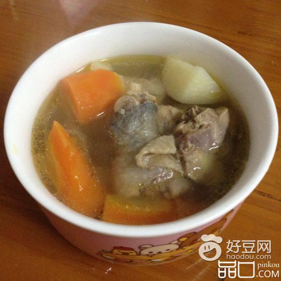 土豆胡萝卜炖鸡