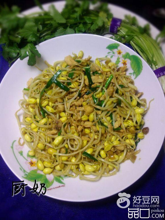 鸡肉炒黄豆芽