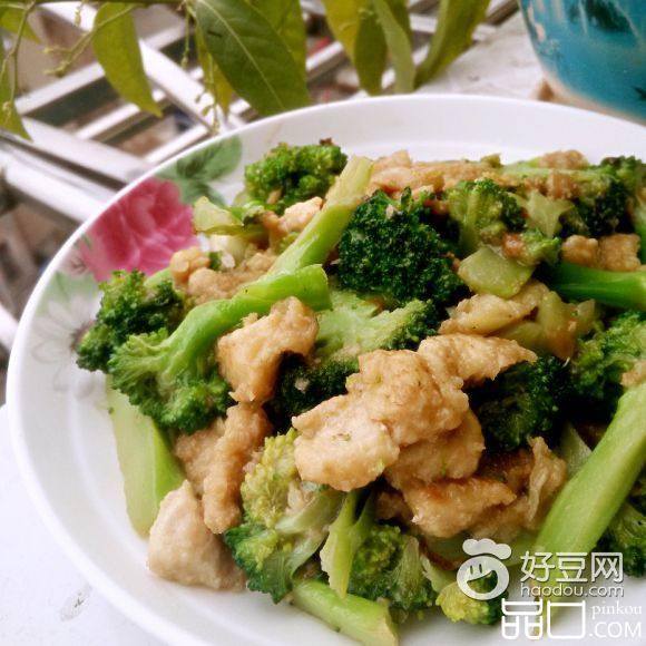 西蓝花炒鸡肉