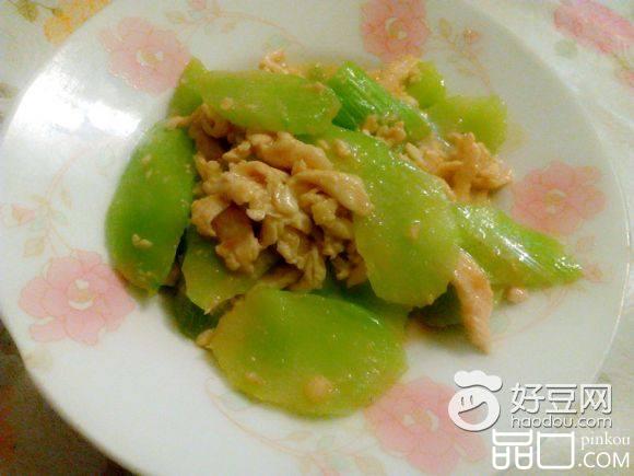 莴笋炒鸡肉