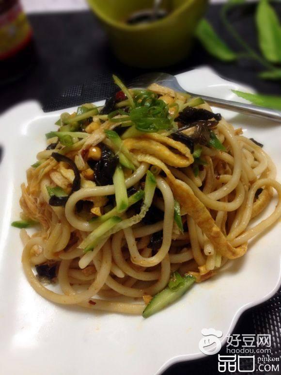 凉拌鸡丝面