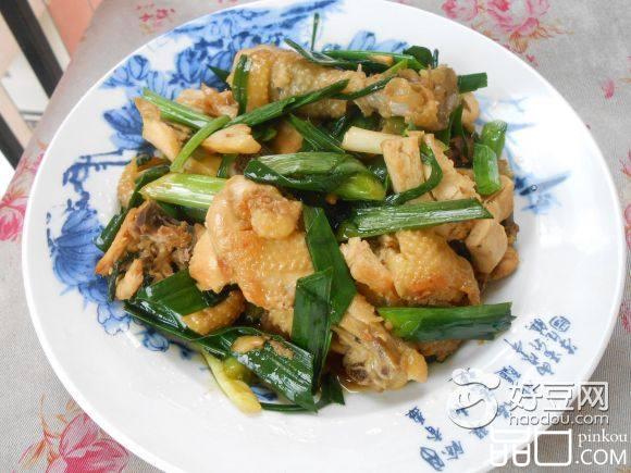 大蒜炒鸡肉