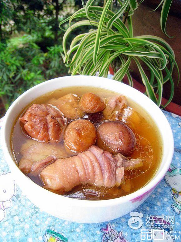 板栗炖鸡