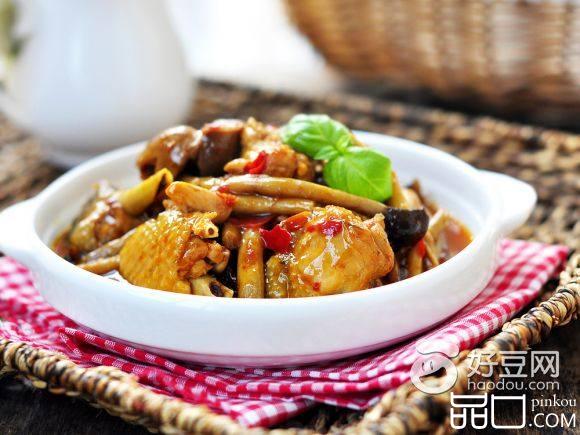茶树菇烧鸡