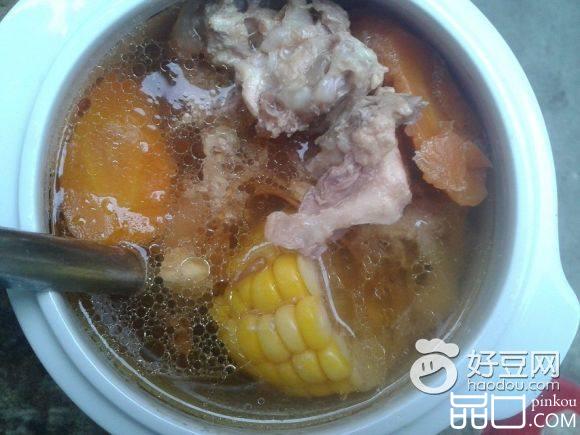 胡萝卜虫草花鸡肉