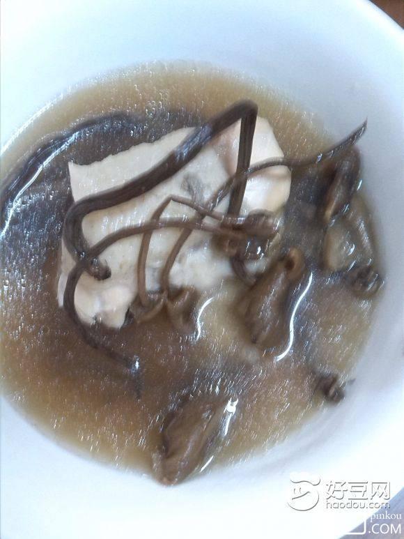 茶树菇煲鸡汤